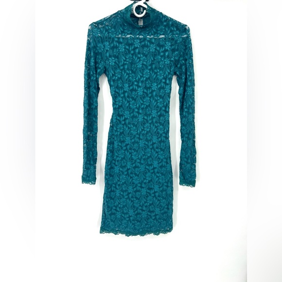 Emerald Green Lace Holiday New Years Eve Long Sleeve Evening Open Back Dress - Picture 6 of 16